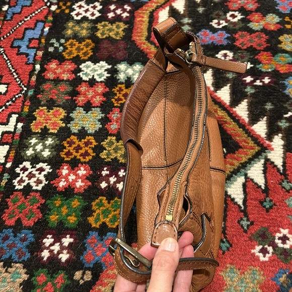 Camel Cole Haan shoulder bag - Picture 10 of 13